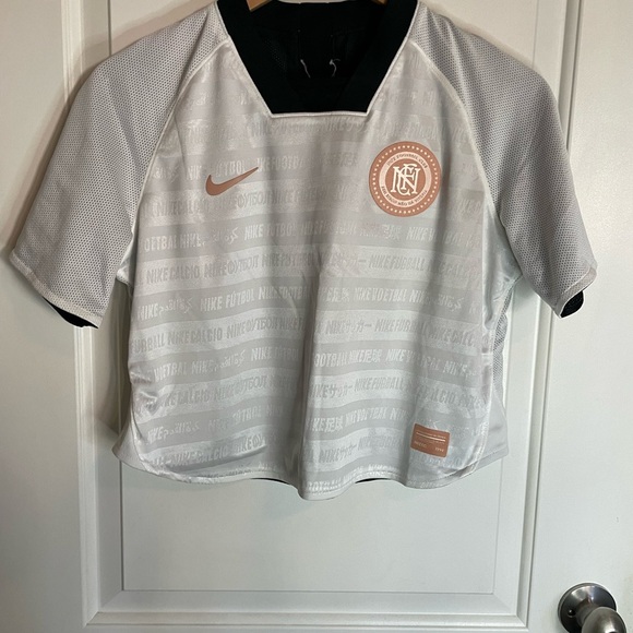 Nike F.C. Women's Crop Jersey Size Small Reversible - Picture 7 of 11